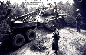 Bedeau - 9e Hussards - Char Basque en Panne